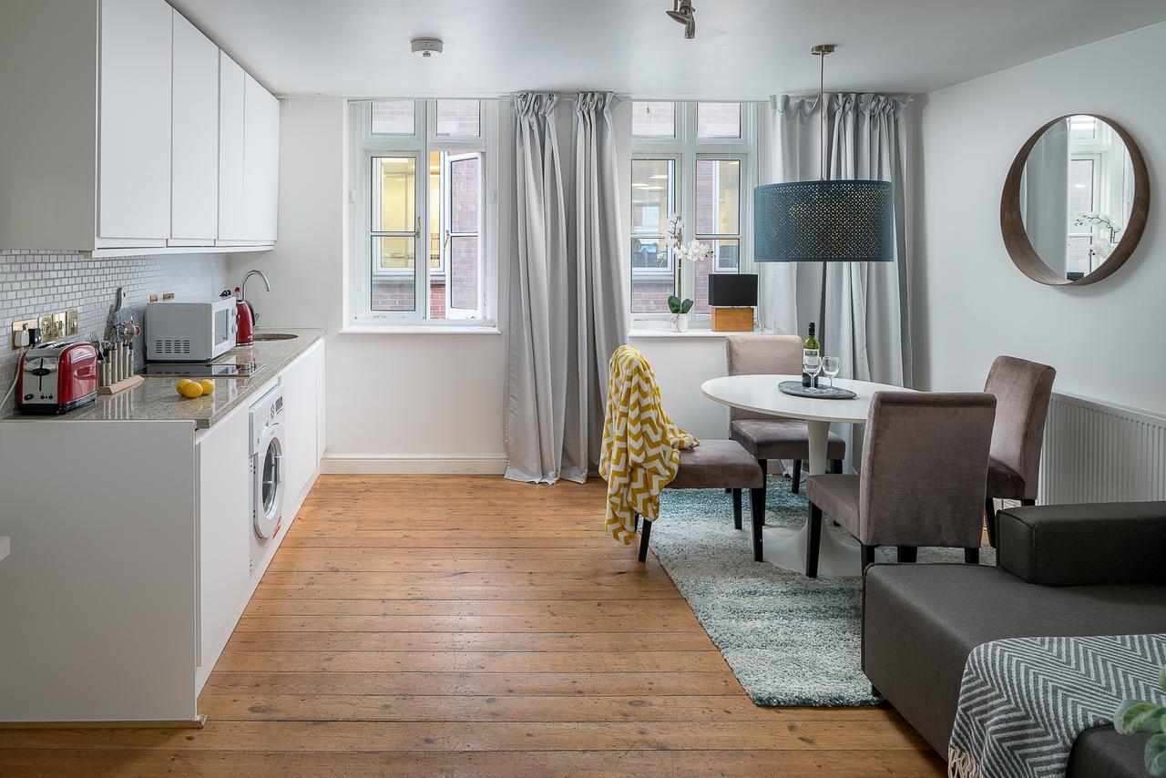 Square Mile Residences Лондон Экстерьер фото
